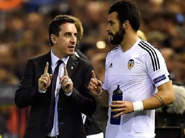 Berita Liga Spanyol: Terungkap, Neville Datang ke Valencia di Saat yang Salah