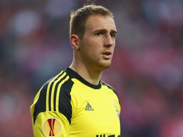 Berita Transfer Pemain: Arsenal Incar Kiper Atletico Madrid