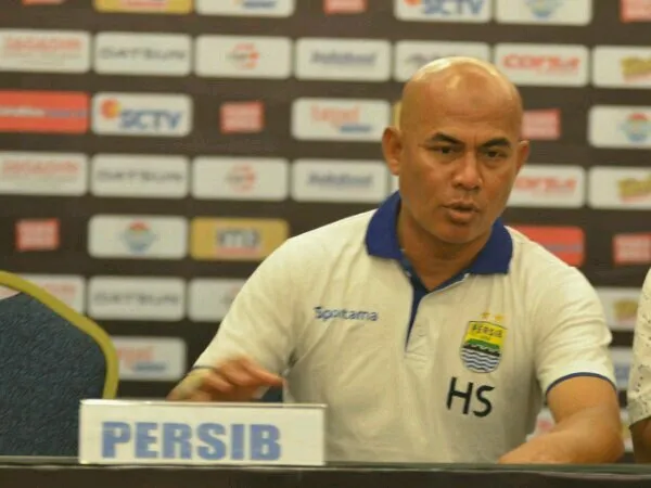 Berita Sepak Bola Nasional: Asisten Pelatih Persib Tunggu Lampu Hijau Soal Alex Willian