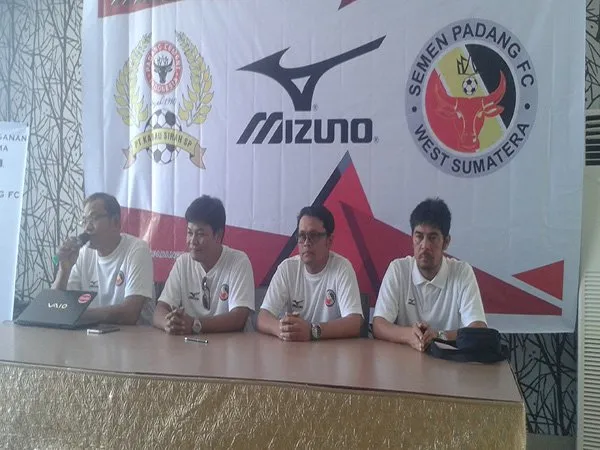 Berita Sepak Bola Nasional: Usung Target Juara ISL 2017, Semen Padang Justru Kurangi Kuota Pemain