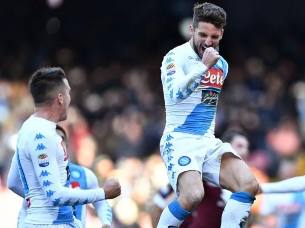 Berita Liga Champions: Miliki Skuat yang Bagus, Maradona Yakin Napoli Bisa Sulitkan Real Madrid