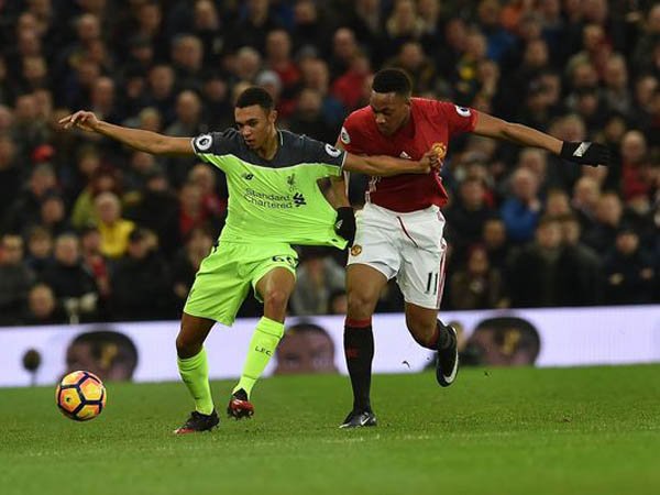 Berita Liga Inggris: Legenda Liverpool Puji Alexander-Arnold yang Selalu Ingin Belajar