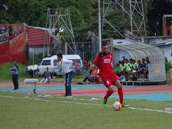Berita Sepak Bola Nasional: Semen Padang Masih Tunggu Nur Iskandar dan Marcel Sacramento