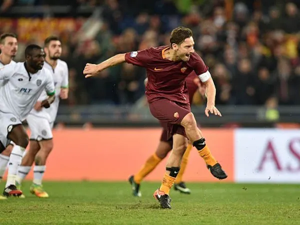 Berita Coppa Italia: Francesco Totti Sempat Merasa Tertekan Saat Eksekusi Penalti