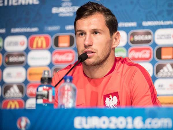 Berita Liga Prancis: Hadapi Niort, Unai Emery Siap Turunkan Grzegorz Krychowiak