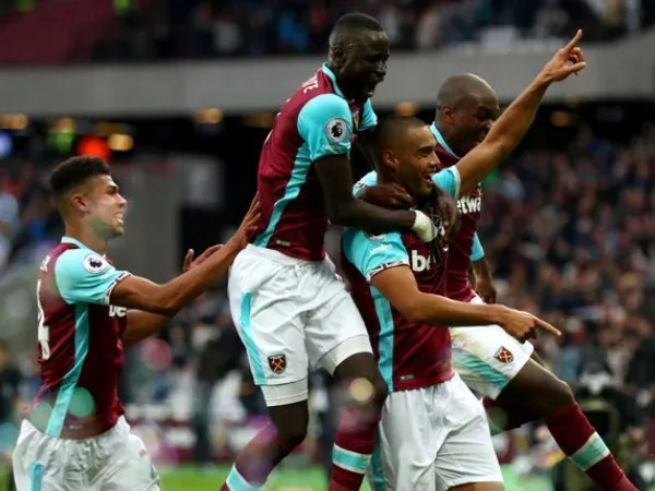 Berita Liga Inggris: West Ham Tak Naikkan Harga Tiket Tahunan Musim Depan