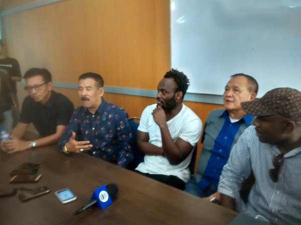Berita Sepak Bola Nasional: Essien Bertekad Bawa Persib Borong Trofi