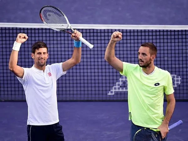 Berita Tenis: Novak Djokovic-Victor Troicki Tumbangkan Juara Bertahan BNP Paribas Open