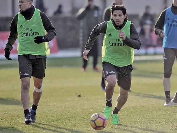 Berita Liga Italia: Sejumlah Pilar Milan Absen, Montella Akan Mainkan Mati Fernandez Sejak Awal