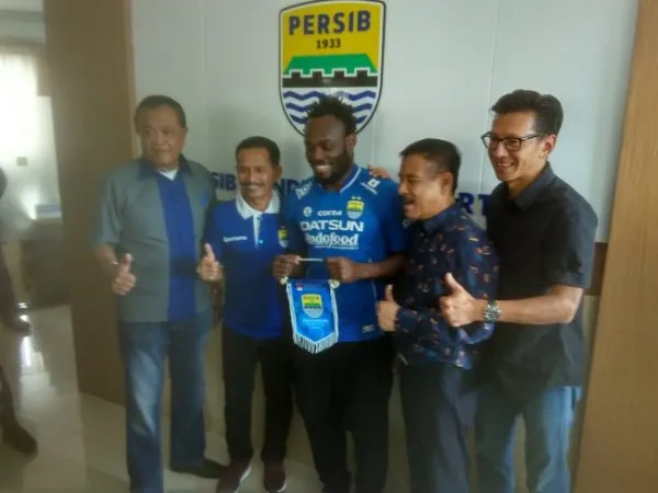 Berita Sepak Bola Nasional: Manajemen Persib Bicara Soal Essien's Effect
