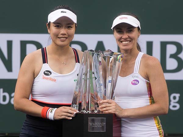 Berita Tenis: Martina Hingis-Yung Jan Chan Rebut Gelar Nomor Ganda Di Indian Wells
