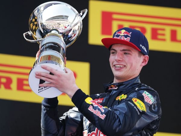 Berita F1: Gara-gara Max Verstappen, F1 Akan Gulirkan Aturan Baru di Musim 2017 Ini