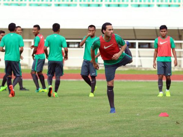 Berita Sepak Bola Nasional: Naturalisasi Ezra Walian Direstui Joko Widodo