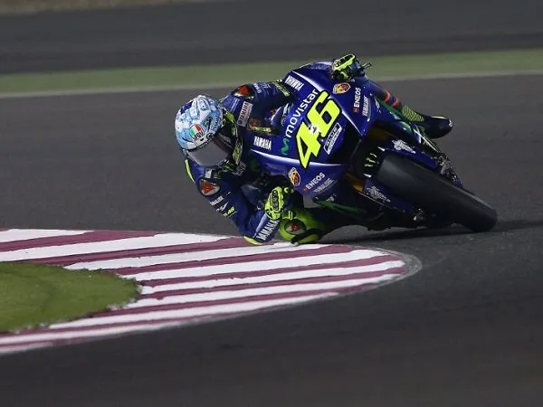 Berita MotoGP: Sebelum Tantang Vinales, Rossi Akui Perlu Naik ke Posisi Lima Besar Dulu