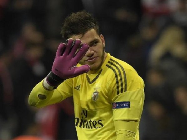 Berita Transfer: Kiper Benfica Ini Masuk Dalam Daftar Buruan Manchester City