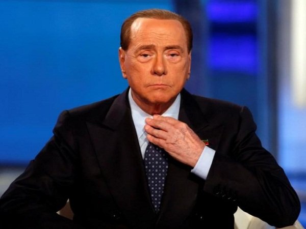 Berita Liga Italia: Berlusconi Kembali Beri Perpanjangan Waktu pada SES Selesaikan Akuisisi Milan
