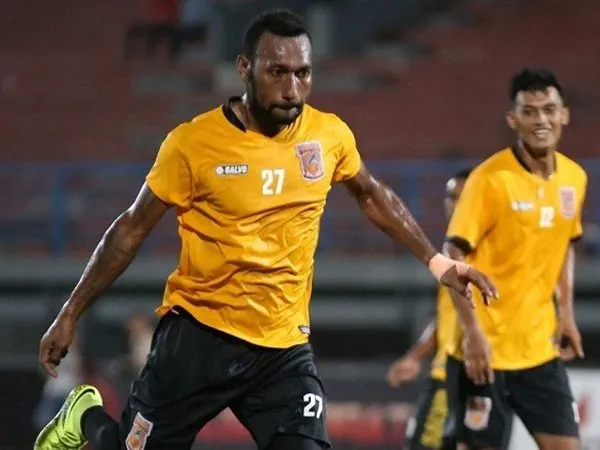 Berita Sepak Bola Nasional: Patrich Wanggai Alami Cedera Di Sesi Latihan PBFC