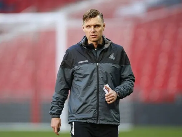 Berita Kualifikasi Piala Dunia: Terinspirasi dari Islandia, Pelatih Lituania Ingin Kejutkan Inggris