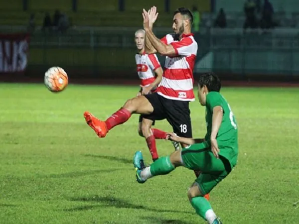 Berita Liga Indonesia: Ini Tekad Zerzouri Bermain untuk Madura United