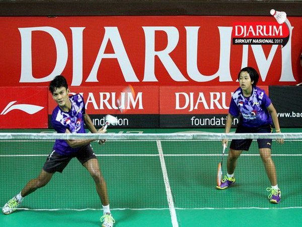 Berita Badminton: Lolos Semifinal, Fikri-Hilda Ciptakan kejutan di Djarum Sirnas Kaltim 2017