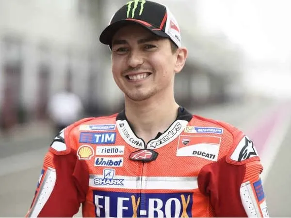 Berita MotoGP: Duo Movistar Yamaha Justru Beri Dukungan pada Jorge Lorenzo