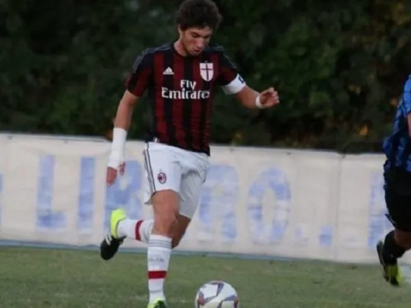 Berita Transfer: Klub Elite Premier League dan Bundesliga Pantau Gelandang Belia Milan