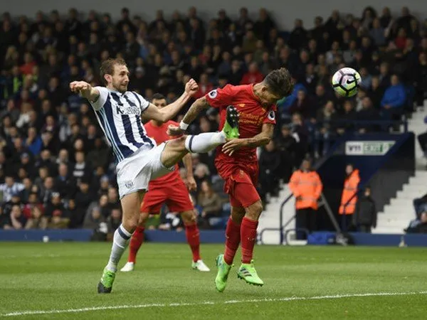 Berita Liga Inggris: Tony Pulis Tidak Senang Dengan Proses Gol Roberto Firmino