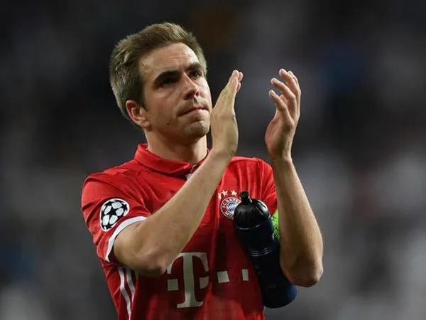 Berita Liga Jerman: Philipp Lahm Bertekad Angkat Trofi DFB-Pokal Sebelum Pensiun