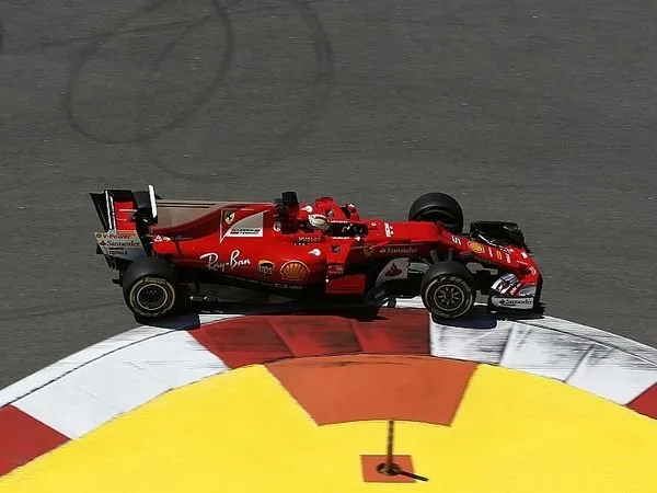 Berita F1: Hasil FP2 GP Rusia 2017, Ferrari Tercepat Mercedes Sengaja Melambat