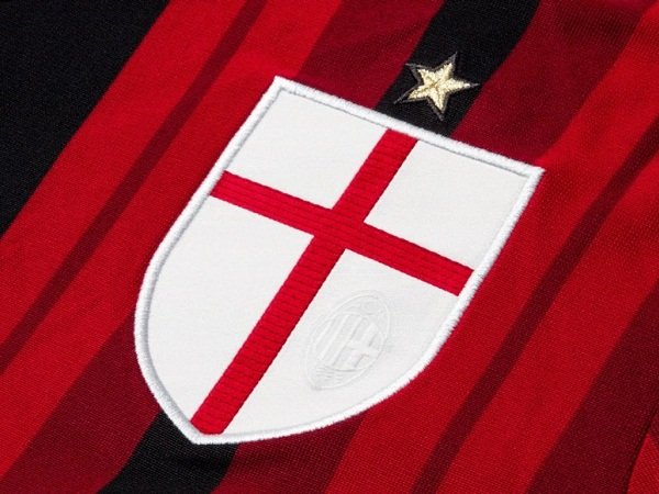 Ragam Liga Italia: Benarkah Salib Merah pada Logo AC Milan Berasal dari Inggris?