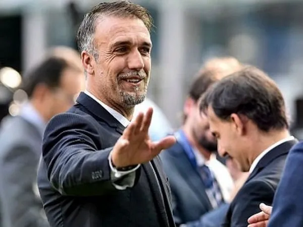 Berita Transfer: Batistuta Dapat Tawaran Latih Adelaide