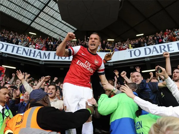 Berita Liga Inggris: Podolski Ejek Spurs Usai Tinggalkan White Hart Lane