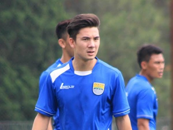 Berita Liga Indonesia: Jarang Dimainkan, Kim Pantang Mengeluh dan Menyerah