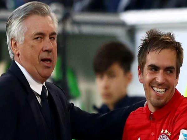 Berita Liga Inggris: Lahm: Ancelotti Bujuk Saya Setiap Hari untuk Tak Pensiun