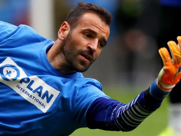 Berita Liga Inggris: Kiper Chelsea Eduardo Resmi Tandatangani Kontrak Baru Satu Tahun