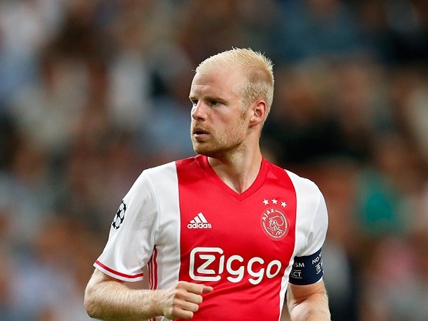 Berita Liga Europa: Kapten Ajax Kritik Cara Bermain MU