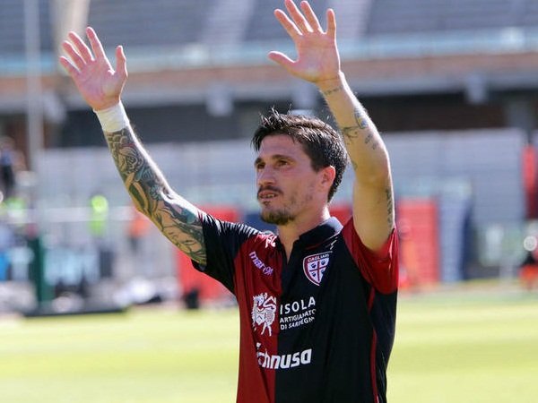 Review Liga Italia: Cagliari 2-1 AC Milan, Kejutan di Akhir Musim