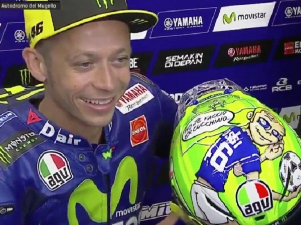 Berita MotoGP: Helm Spesial Mugello Rossi, Dedikasi untuk Nicky Hayden dan Francesco Totti