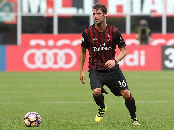 Berita Transfer: Lampu Hijau Transfer Andrea Poli, Milan Kantongi 2-3 Juta Euro dari Bologna