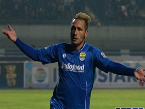 Berita Liga Indonesia: Maitimo Persembahkan Golnya Untuk Bobotoh dan Vlado