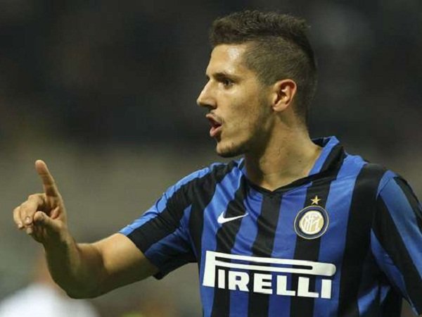 Berita Transfer: Gaji dan Tebusan Mahal, Sevilla Lempar Handuk Soal Jovetic