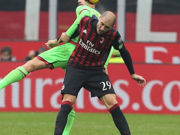 Berita Transfer: Paletta Akan Tinggalkan Milan, Torino Jadi Destinasi Berikutnya?