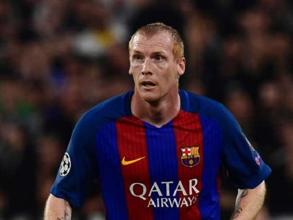 Berita Transfer: Barcelona Pastikan akan Lepas Jeremy Mathieu ke Spoting