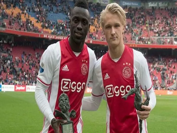 Berita Transfer: Ajax Amsterdam Tegaskan Tak Akan Melepas Para Pemainnya ini