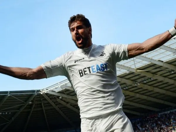 Berita Liga Inggris: Chelsea Kembali Buru Striker Swansea City, Fernando Llorente