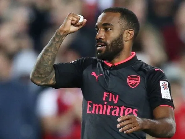 Berita Liga Inggris: Menang 2-0 Atas Sydney, Lacazette Cetak Gol Debut untuk Arsenal
