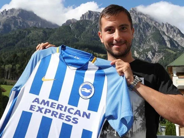 Berita Transfer: Brighton Resmi Dapatkan Markus Suttner dari FC Ingolstadt 04