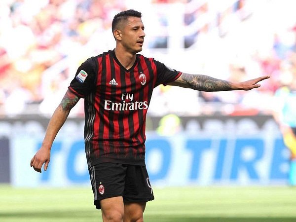 Berita Transfer: Dikejar Selama Setahun, Lapadula Akhirnya Jalani Tes Medis Bareng Genoa
