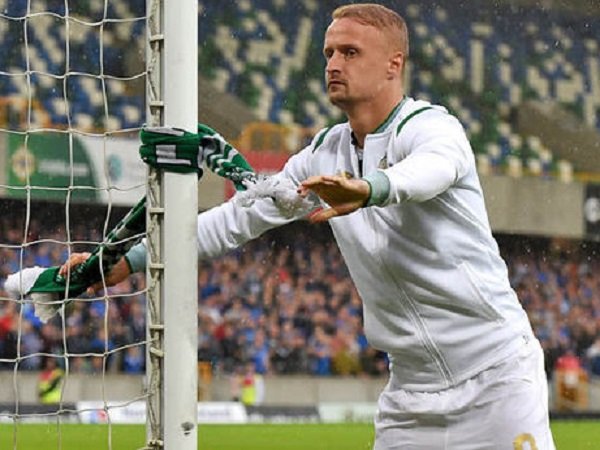 Berita Liga Skotlandia: Striker Celtic Dijatuhi Hukuman oleh UEFA Karena Syal Klub