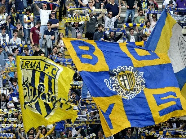 Berita Transfer: Duo Napoli, Insigne dan Dezi Resmi Diboyong Parma Untuk Bertarung di Serie B